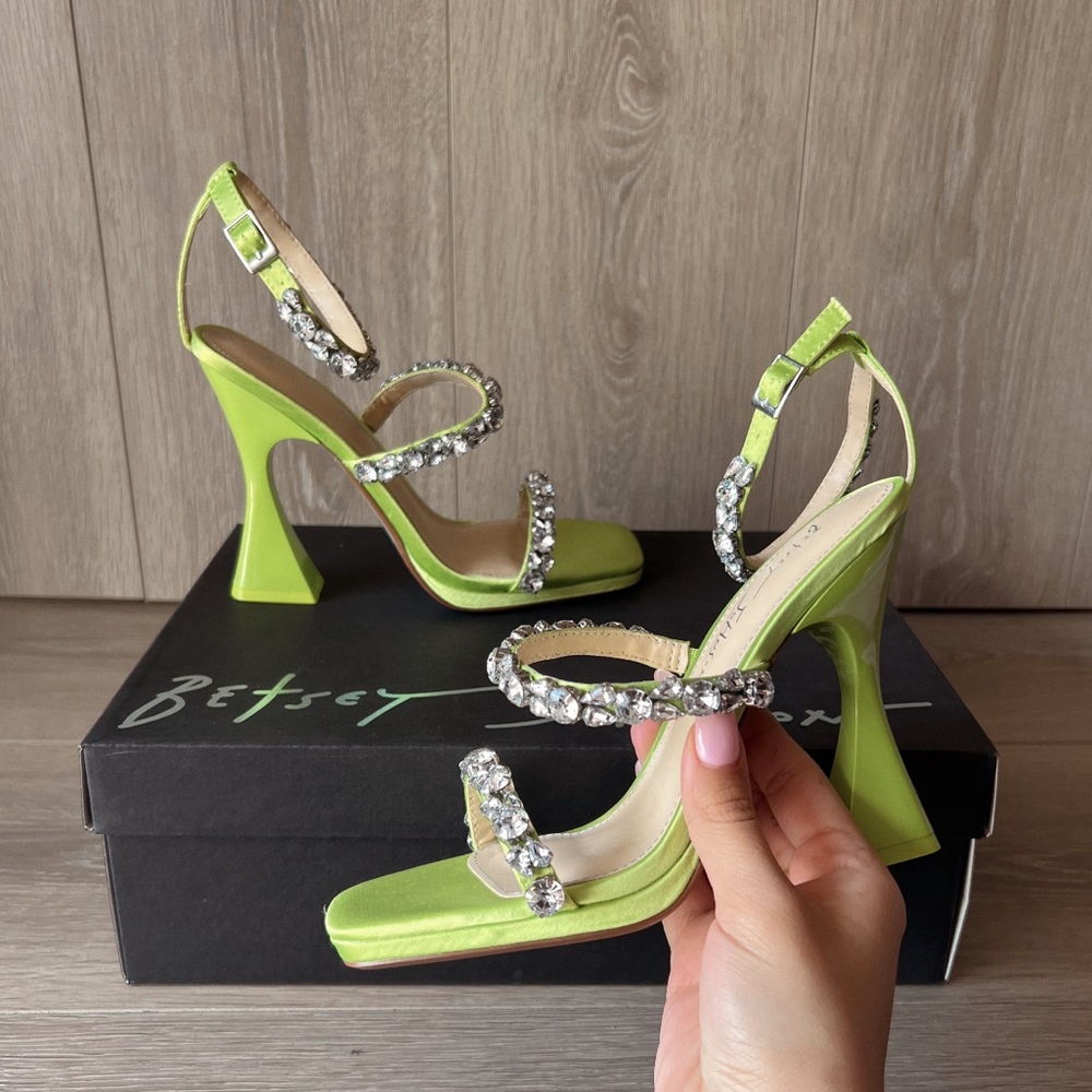 Betsy Johnson Rhinestone Glam SB-Perry Green Heels NEW In Box (Multiple Sizes)